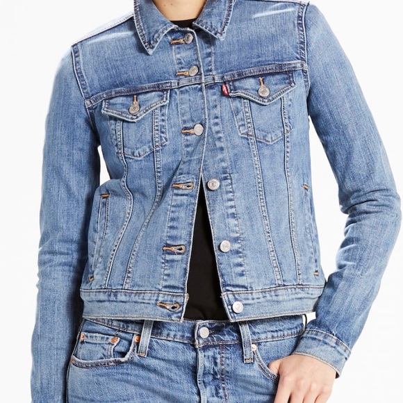 NWOT LEVI’S Denim Jacket - Medium - Picture 1 of 5